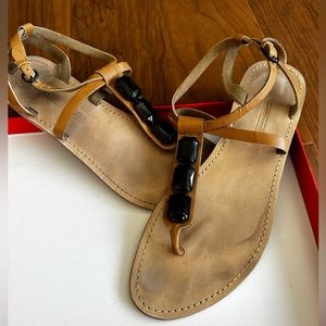 FRENCH CONNECTION leather sandals with stone detailing Sz 9/40